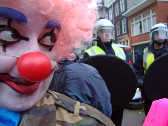 Tuesday, November 9th 2010: Joined forces of rebel clowns and police during 'Operation C(l)o(w)nfusion' when the squats at Schoolstraat in Amsterdam were evicted. Photo: Karen Eliot.
